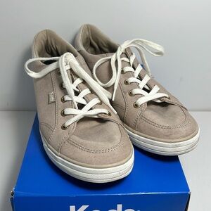 KEDS Women's Center III Sneaker TAUPE SUEDE SIZE 7.5 M EUC